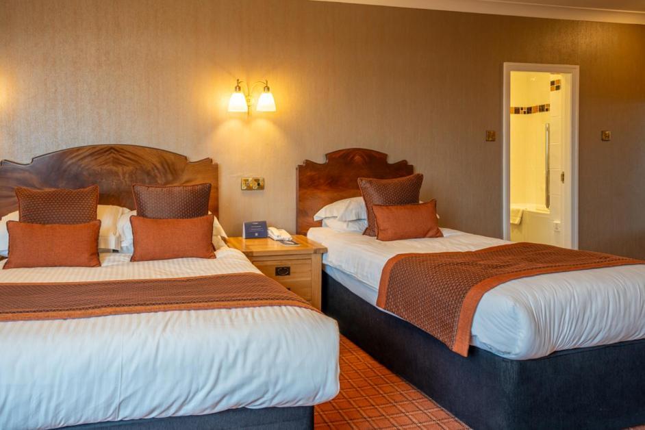 Cairndale Hotel & Spa Dumfries Exterior foto